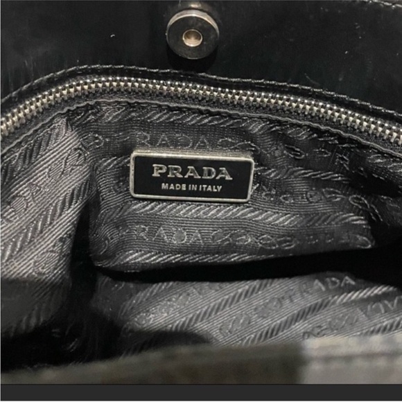 ✨PRADA Vitello Daino Nylon & Leather Bag - Picture 8 of 11